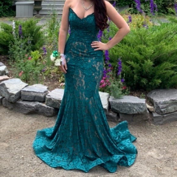 Jovani Evening Gown - Picture 1 of 3